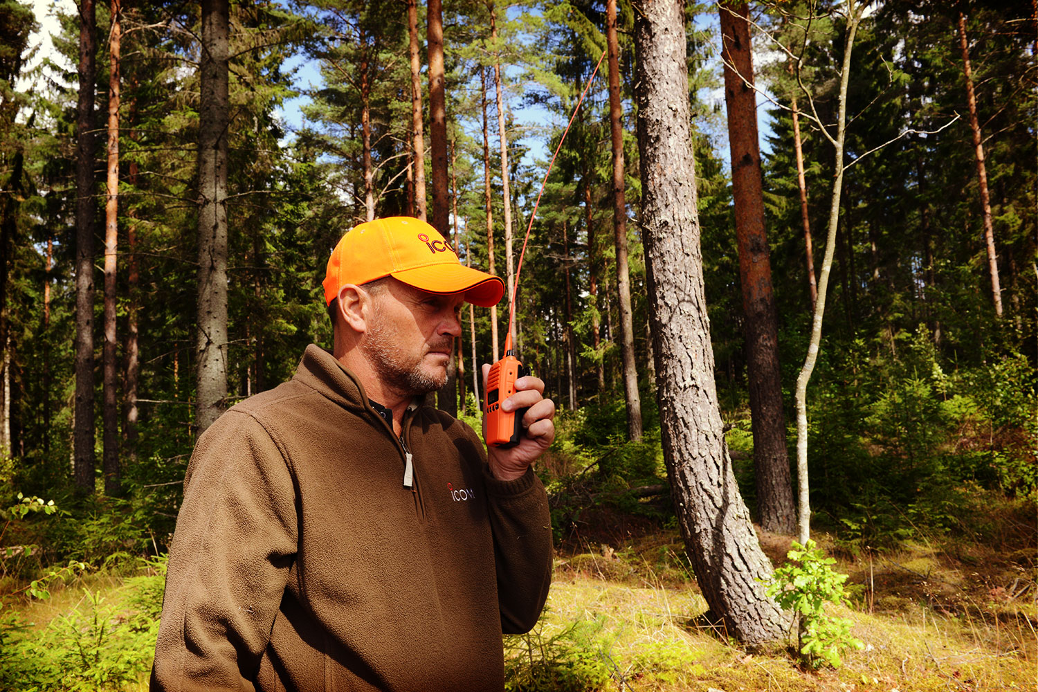 Ny liten och smidig jaktradio från Icom!